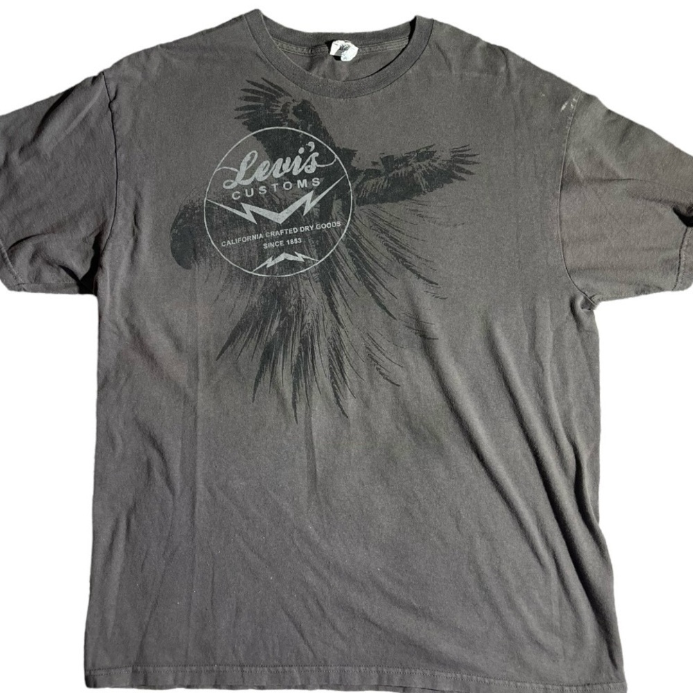 279- XL DELTA PRO WEIGHT GRAY T-SHIRT 
GRAPHICS IN FRONT
ARMPIT TO ARMPI…